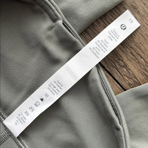 Lululemon Groove High Rise Split Hem Flared Pant Size 10 - Picture 7 of 11